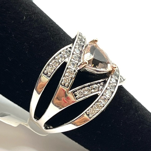 Ring Pink - Clear Quartz Anniversary or Wedding Band size 6 Sterling Silver 925 - Picture 4 of 11